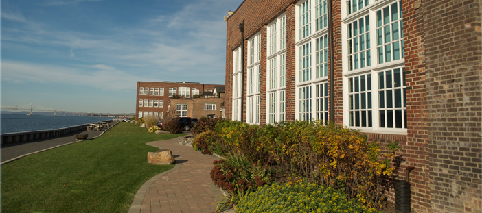 Bridge St waterfront